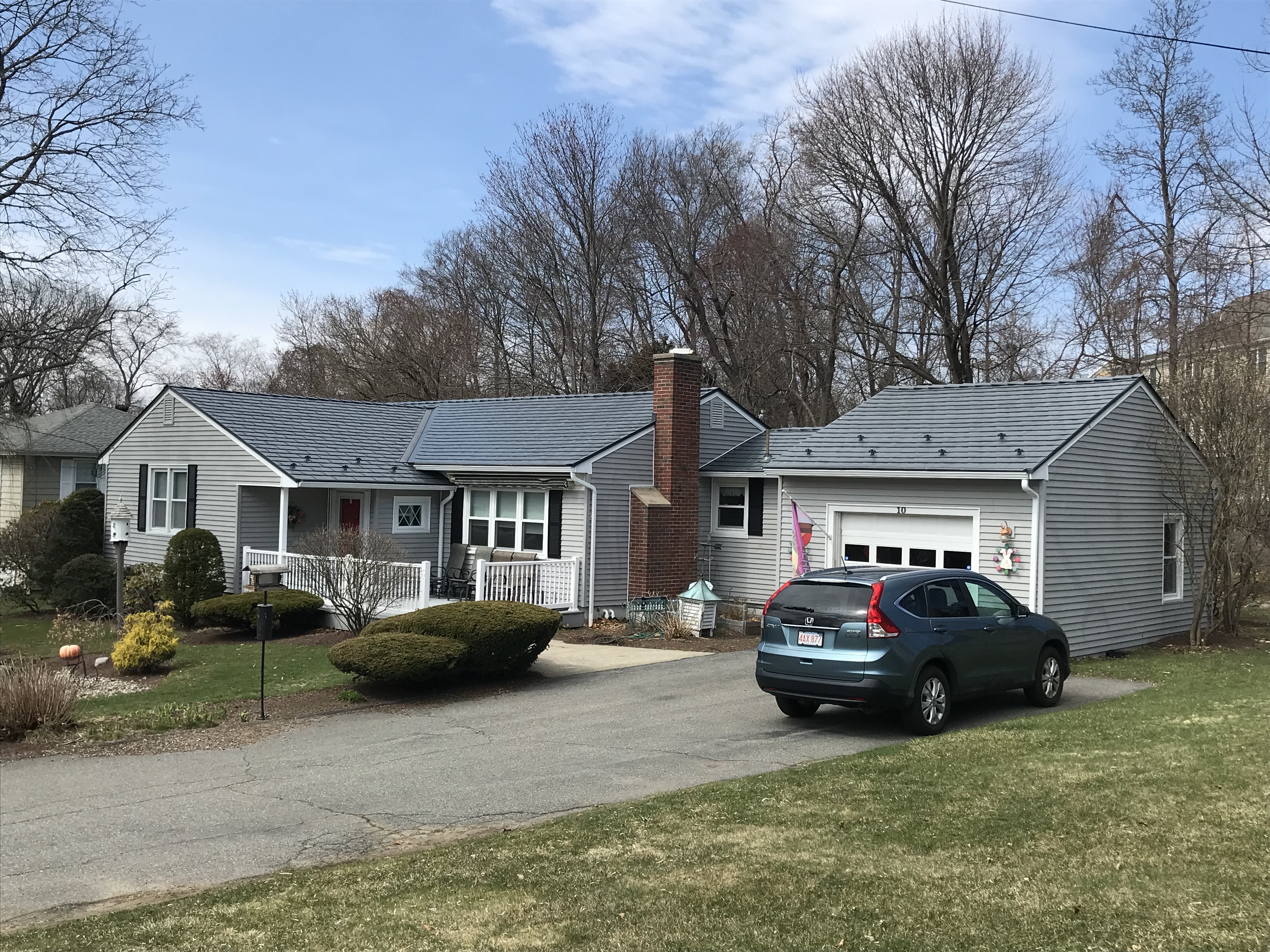 Interlock Aluminum Slate Metal Roofing – Deep Charcoal | Stoneham, MA (Front-right elevation)