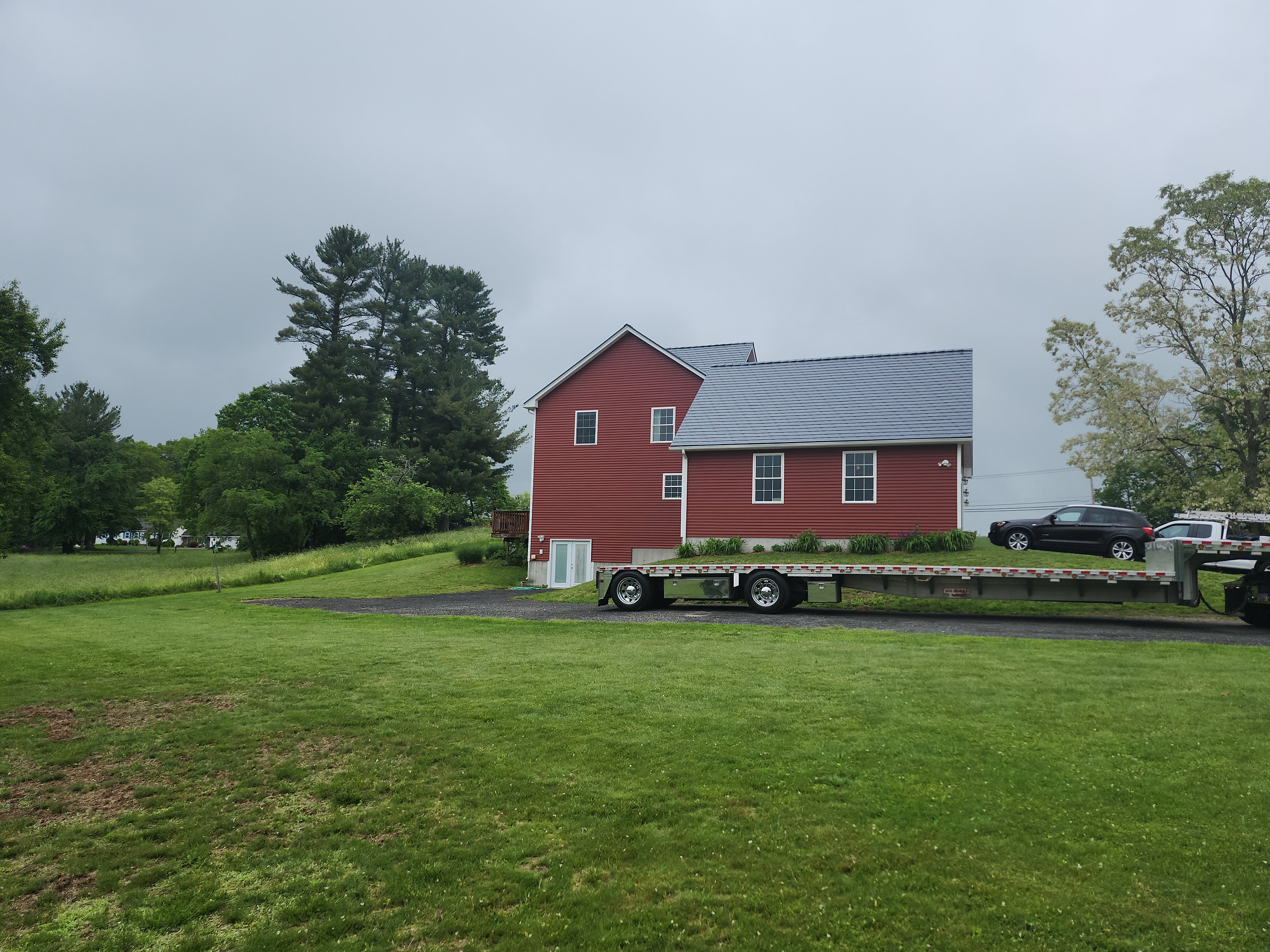 Interlock Aluminum Slate Metal Roofing – Deep Charcoal | Southwick, MA (Side elevation)