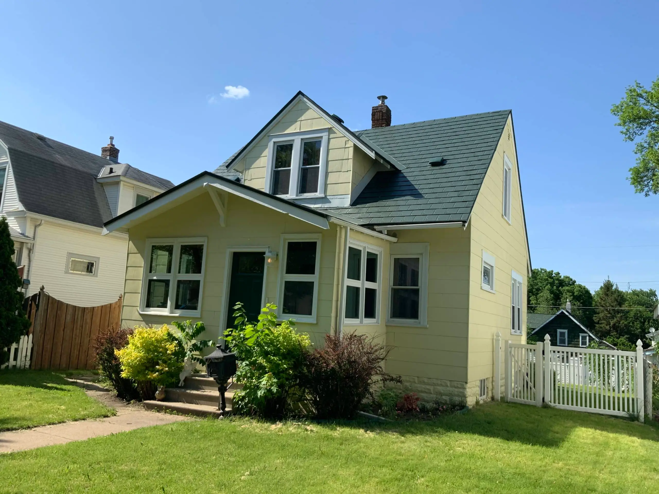 Interlock Aluminum Slate Metal Roofing – Hunter Green | St. Paul, MN