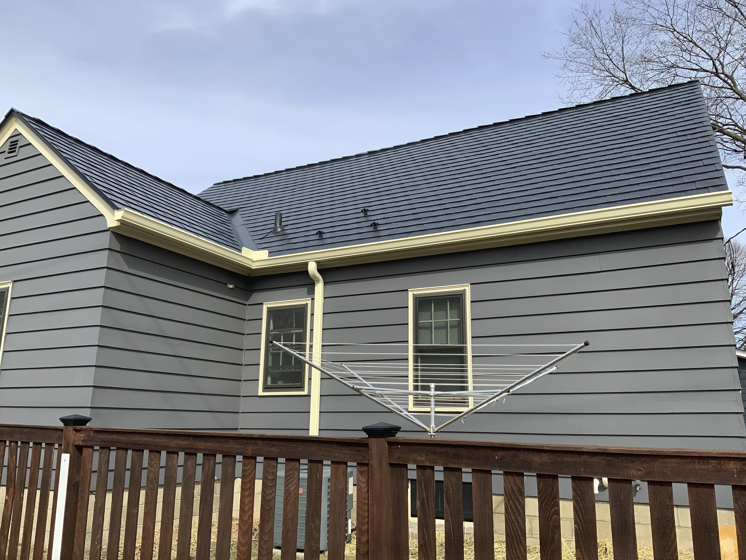 Interlock Aluminum Slate Metal Roofing – Black | St. Paul, MN (Close-up)
