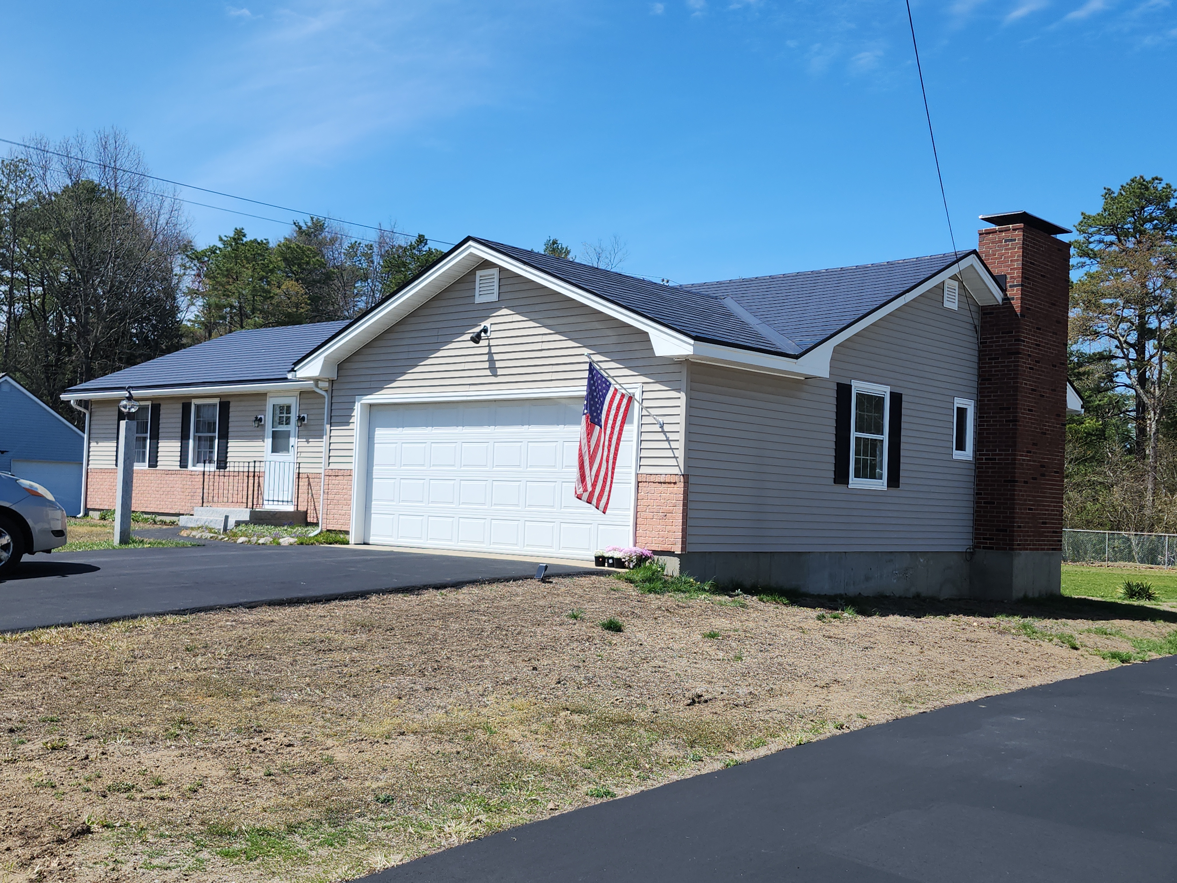 Interlock Aluminum Slate Metal Roofing – Black | Concord, NH