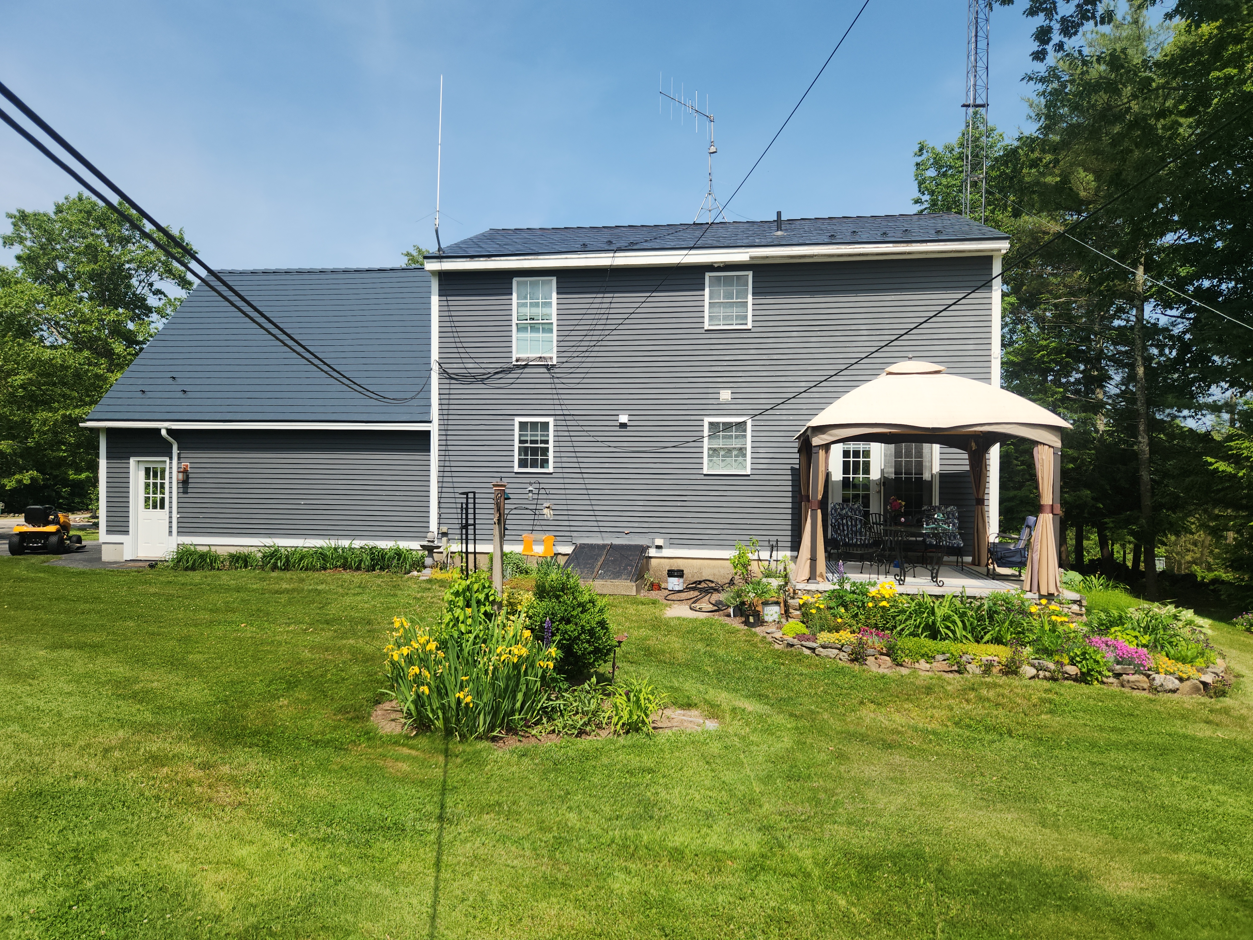 Interlock Aluminum Slate Metal Roofing – Deep Charcoal | Deerfield, NH