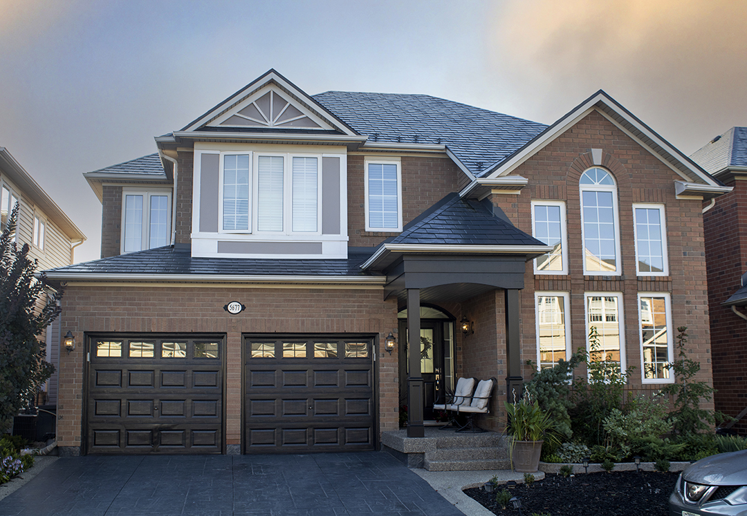 Interlock Aluminum Slate Metal Roofing – Deep Charcoal | Burlington, ON (Front elevation)