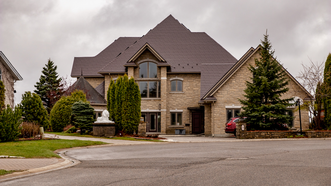 Interlock Aluminum Slate Metal Roofing – Tudor Brown | Sudbury, ON
