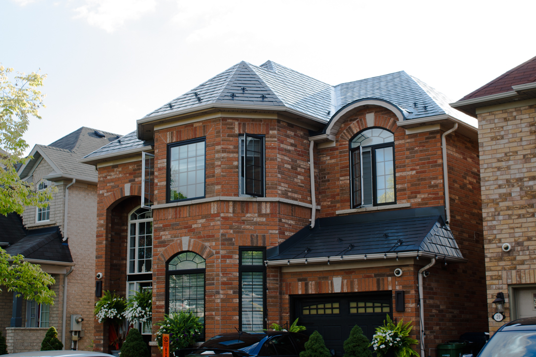 Interlock Aluminum Slate Metal Roofing – Deep Charcoal | Scarborough, ON (Front-right elevation)