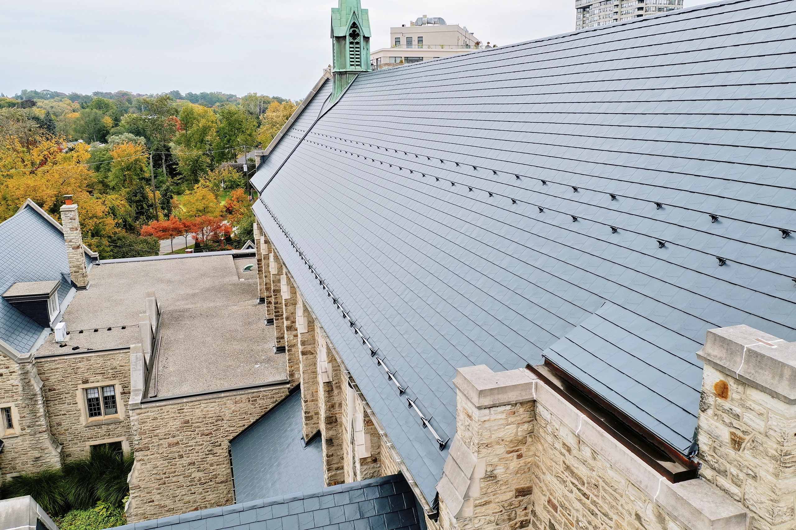 Interlock Aluminum Slate Metal Roofing – Deep Charcoal | Toronto, ON (Roof plane left)