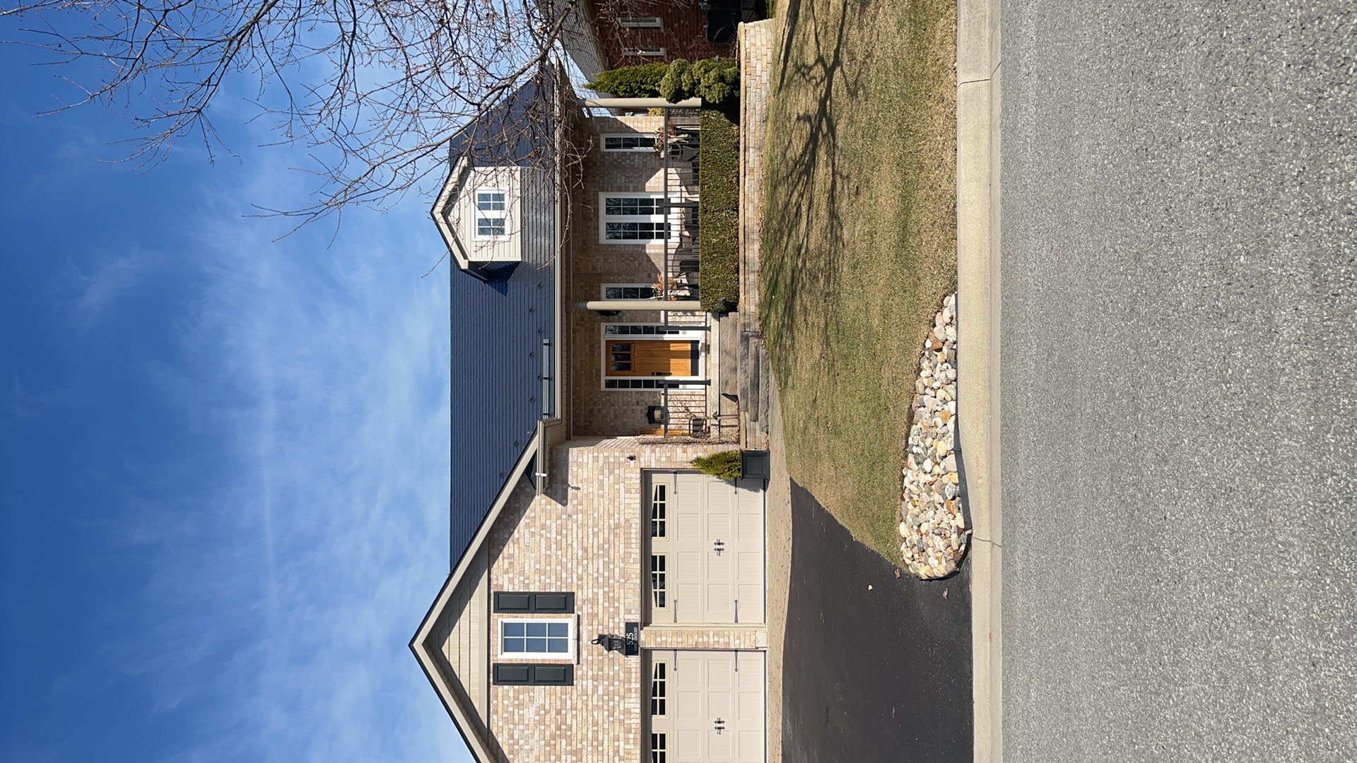 Interlock Aluminum Slate Metal Roofing – Black | Cobourg, ON (Front elevation)
