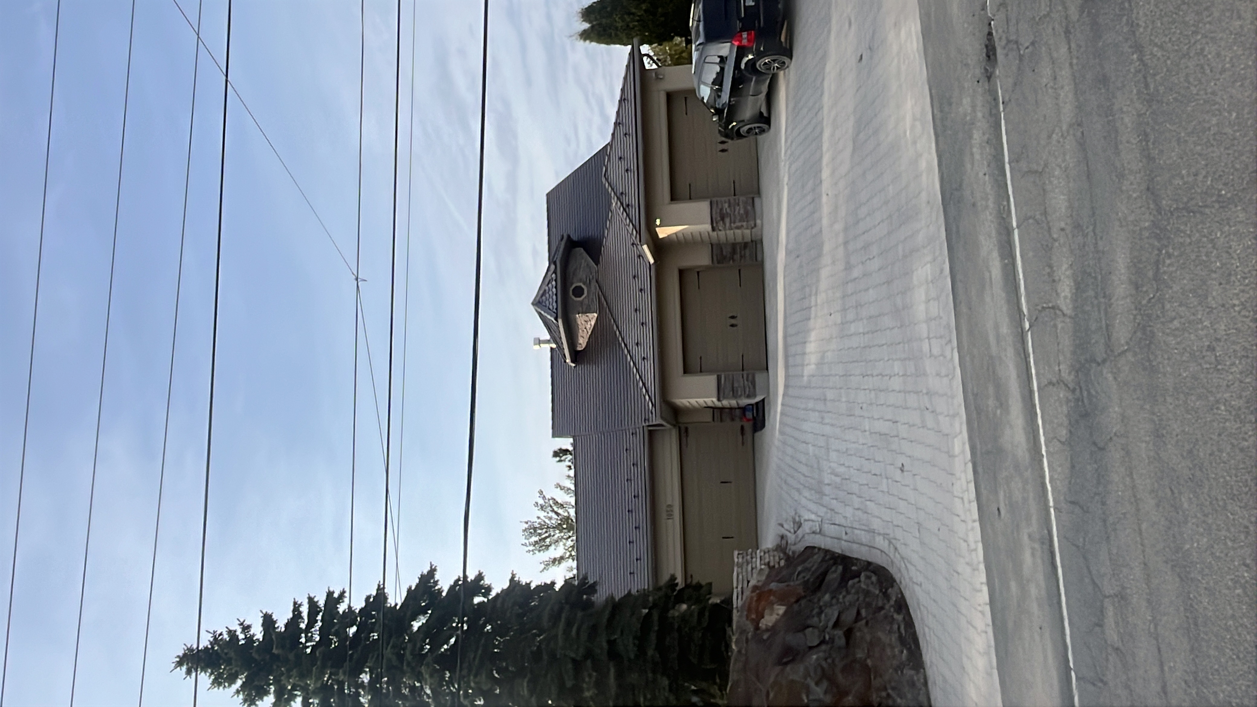 Interlock Aluminum Slate Metal Roofing – Colonial Brown | Greater Sudbury, ON (Front elevation)