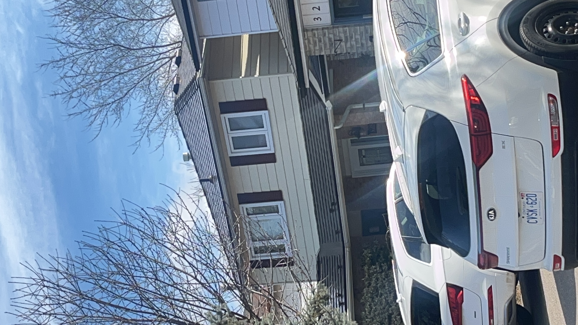 Interlock Aluminum Slate Metal Roofing – Colonial Brown | Bradford, ON (Front-right elevation)