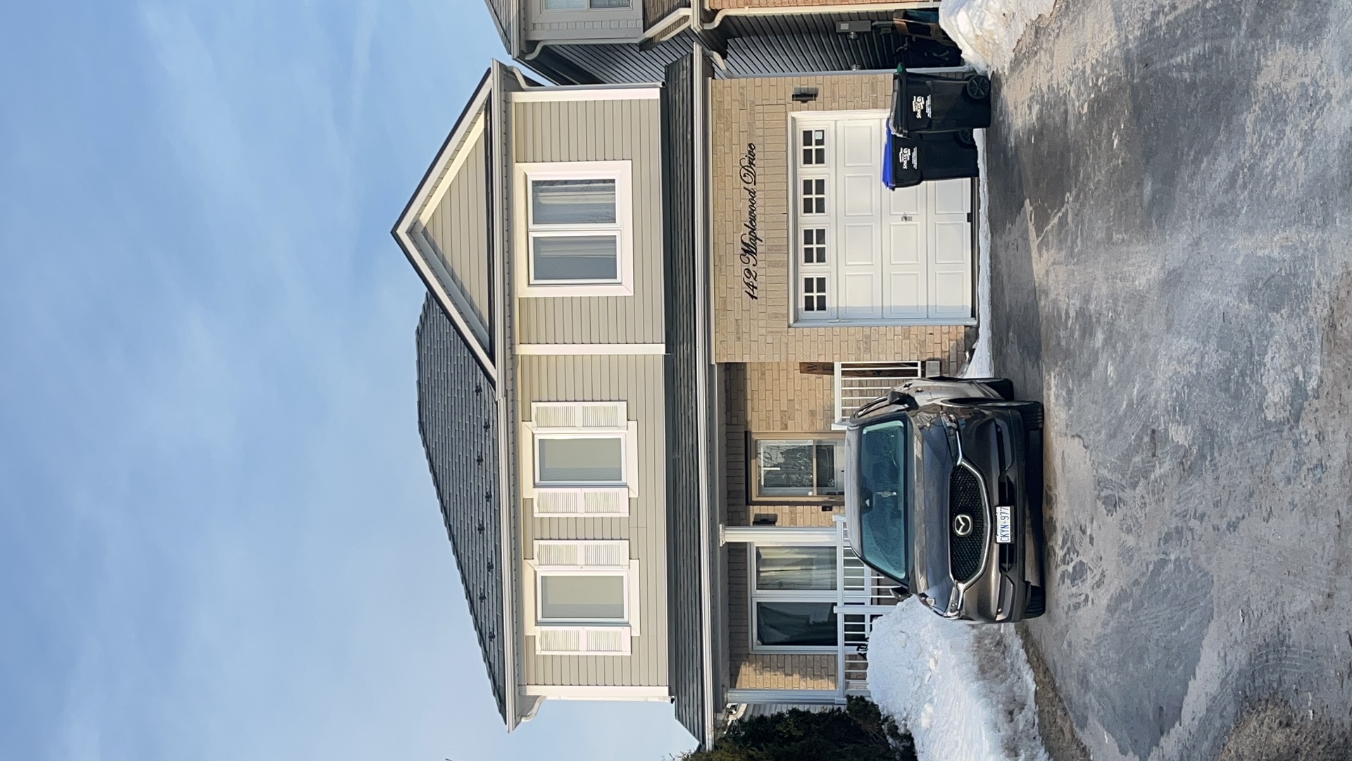Interlock Aluminum Slate Metal Roofing – Black | Angus, ON (Street view)
