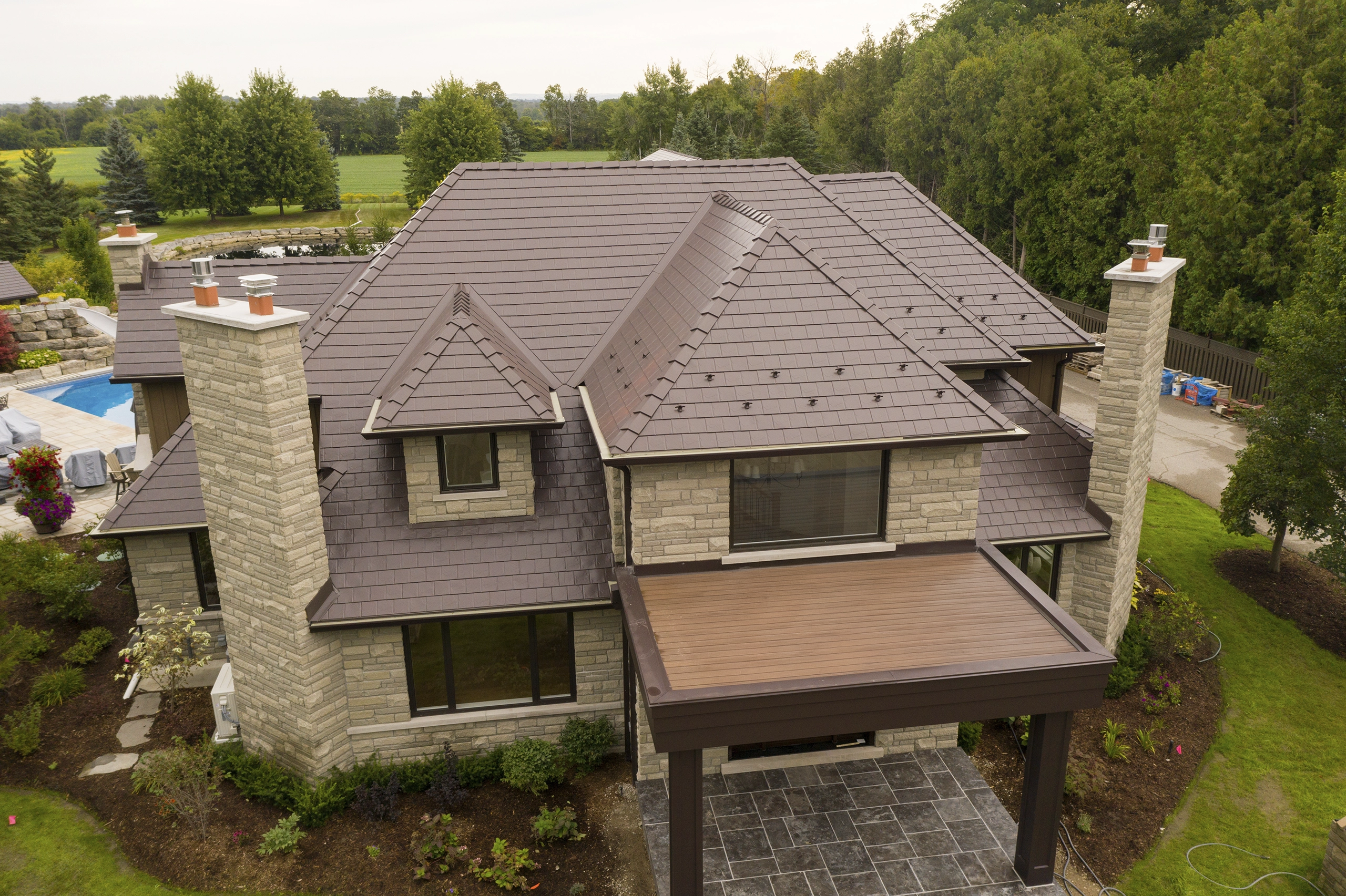 Interlock Aluminum Slate Metal Roofing – Tudor Brown | Bradford, ON (Aerial rear)