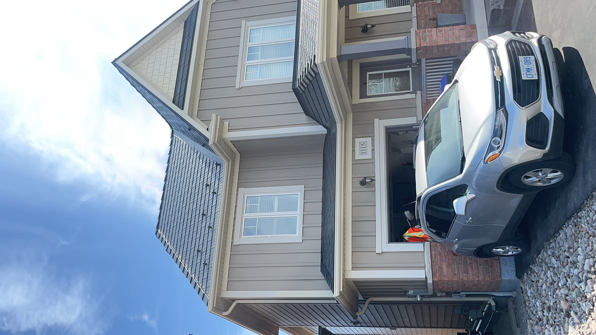 Interlock Aluminum Cedar Shingle Metal Roofing – Deep Charcoal | Innisfil, ON (Front-left elevation)