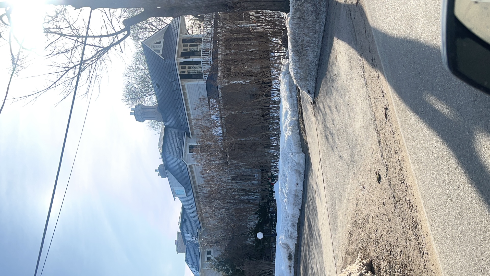 Interlock Aluminum Slate Metal Roofing – Deep Charcoal | Collingwood, ON (Front-left elevation)