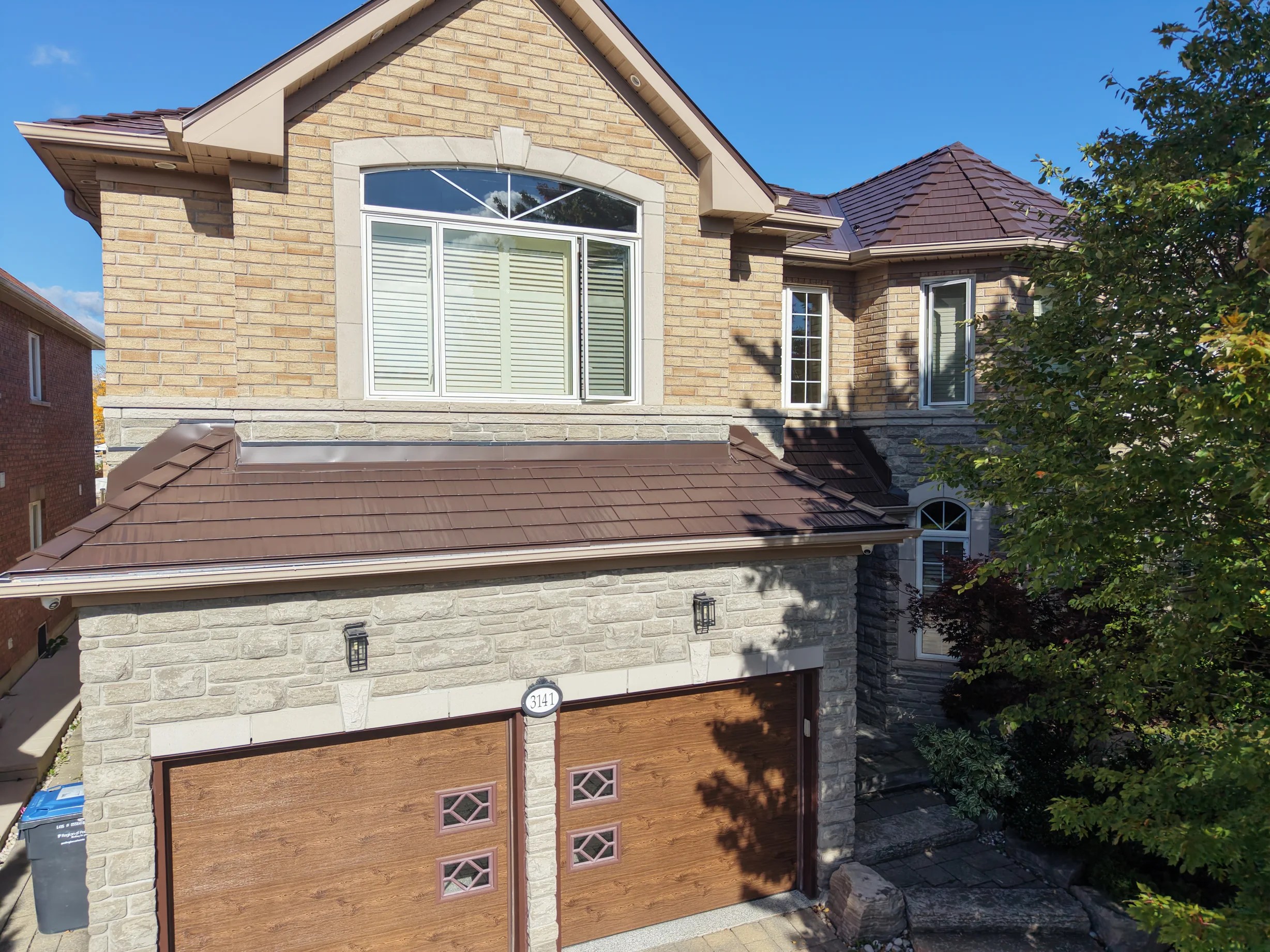 Interlock Aluminum Cedar Shingle Metal Roofing – Colonial Brown | Mississauga, ON (After)