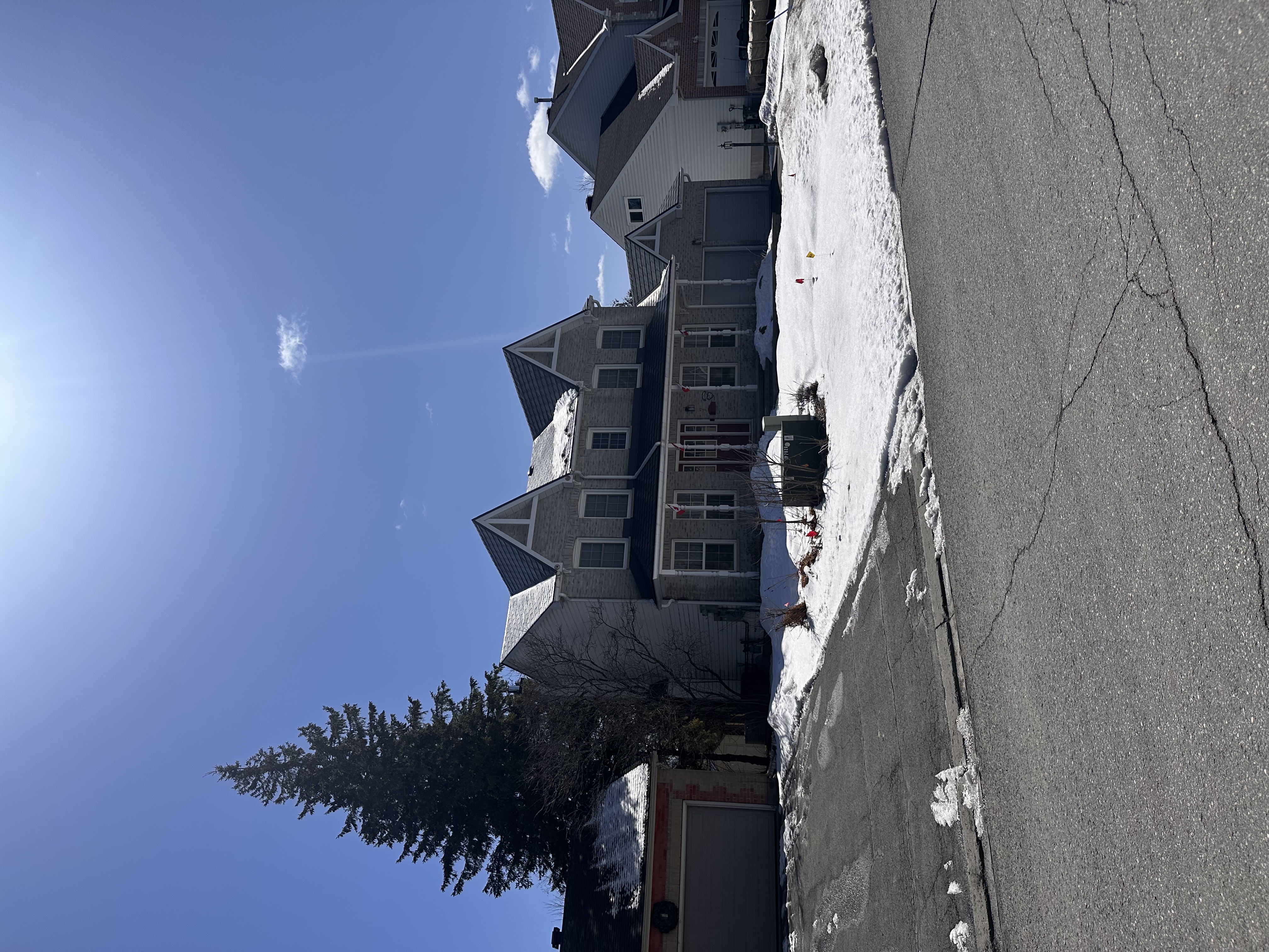 Interlock Aluminum Shingle Metal Roofing – Charcoal Grey | Stittsville, ON (Front-left elevation)
