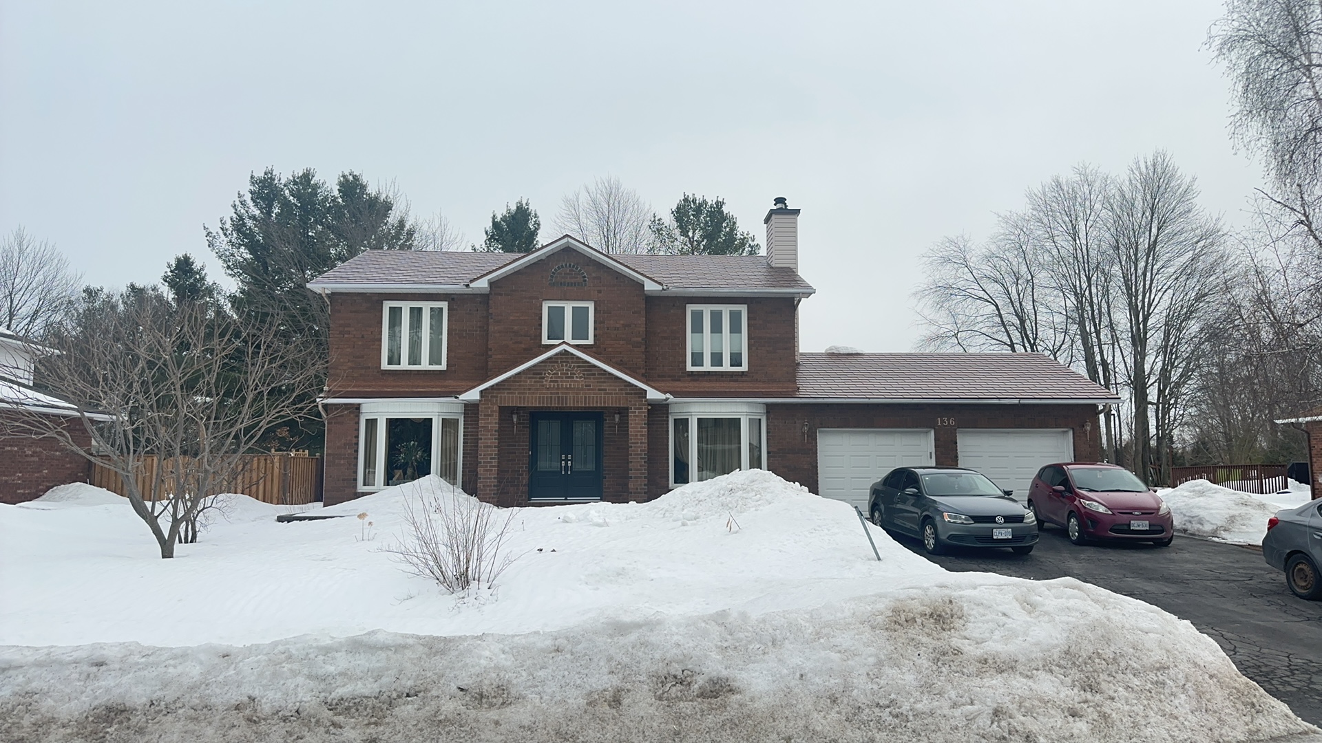 Interlock Aluminum Shingle Metal Roofing – Aged Copper | Ottawa, ON (Front elevation)