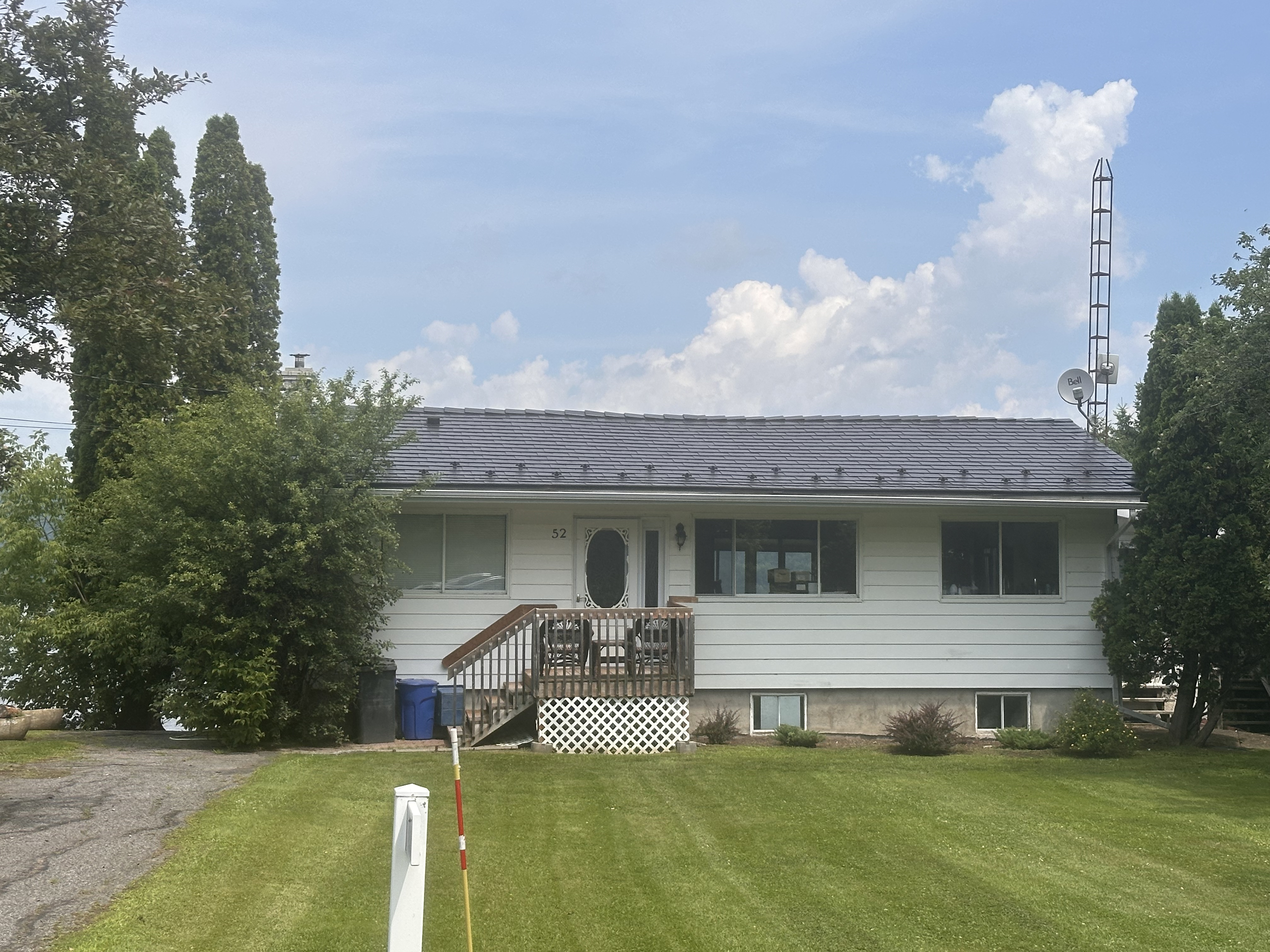 Interlock Aluminum Slate Metal Roofing – Black | L'Original, ON (Front elevation)