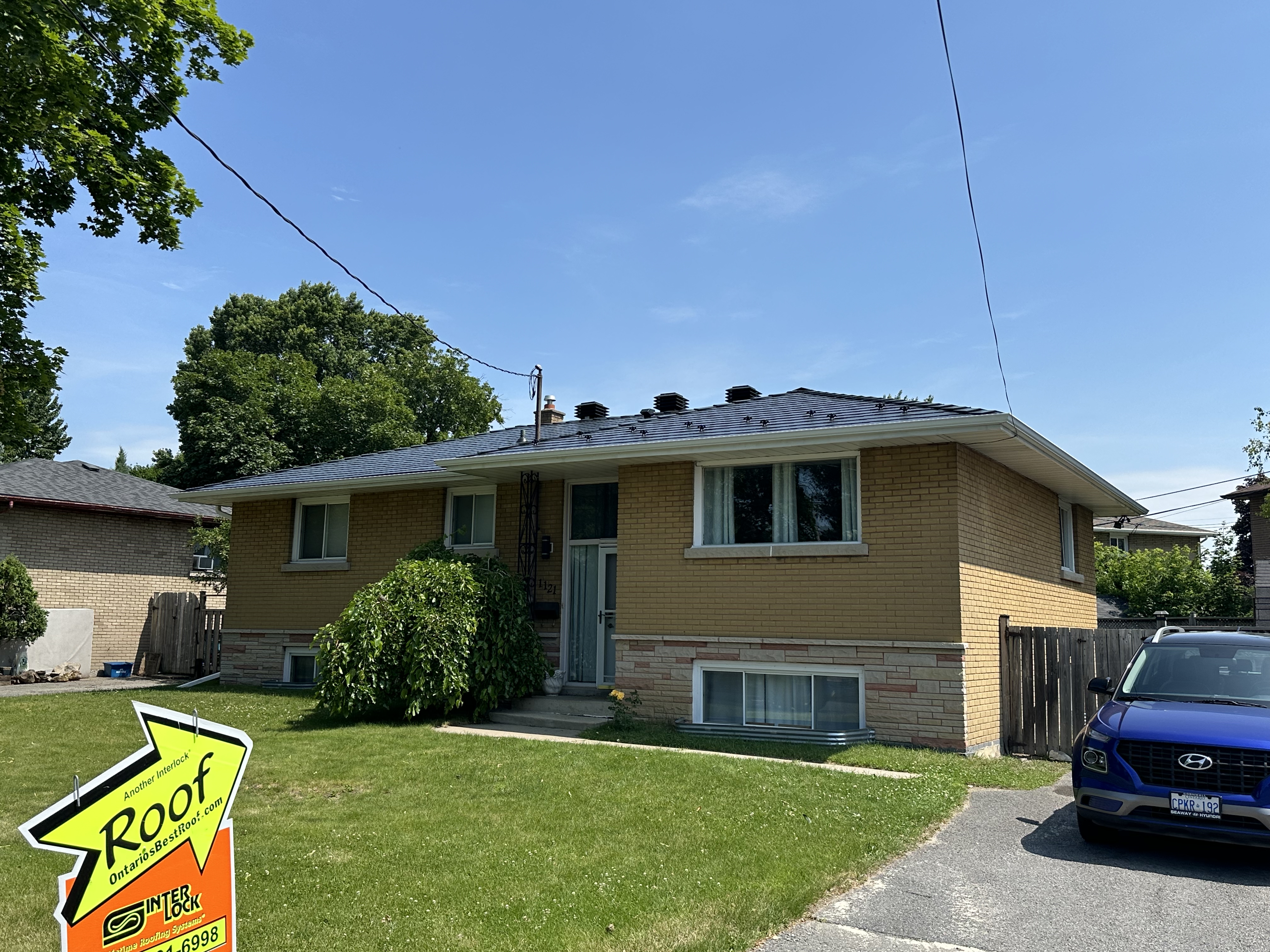 Interlock Aluminum Slate Metal Roofing – Black | Cornwall, ON