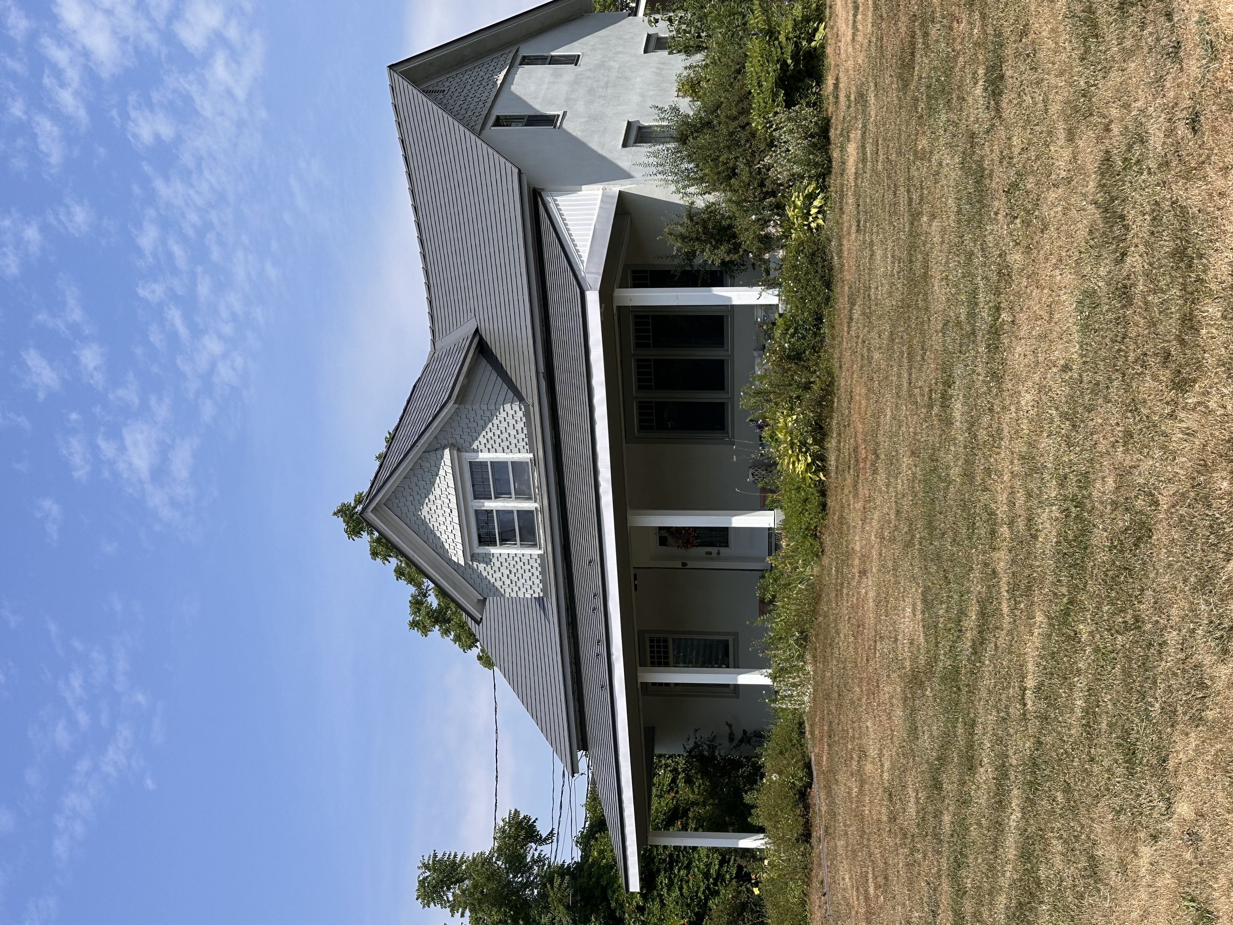 Interlock Aluminum Slate Metal Roofing – Musket Grey | Bloomfield, ON