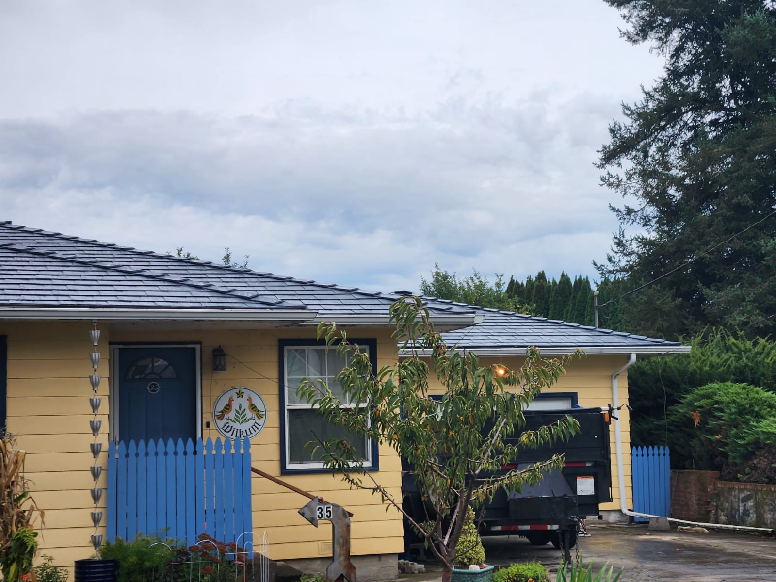 Interlock Aluminum Slate Metal Roofing – Deep Charcoal | Lebanon, OR