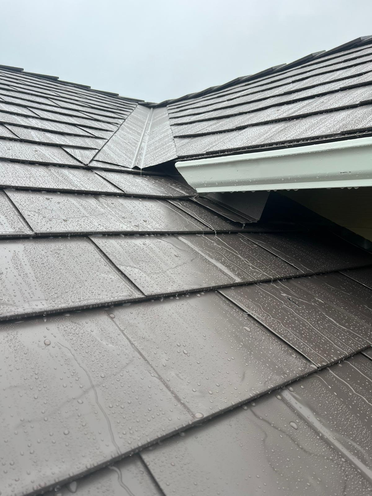 Interlock Aluminum Slate Metal Roofing – Tudor Brown | Seaside, OR