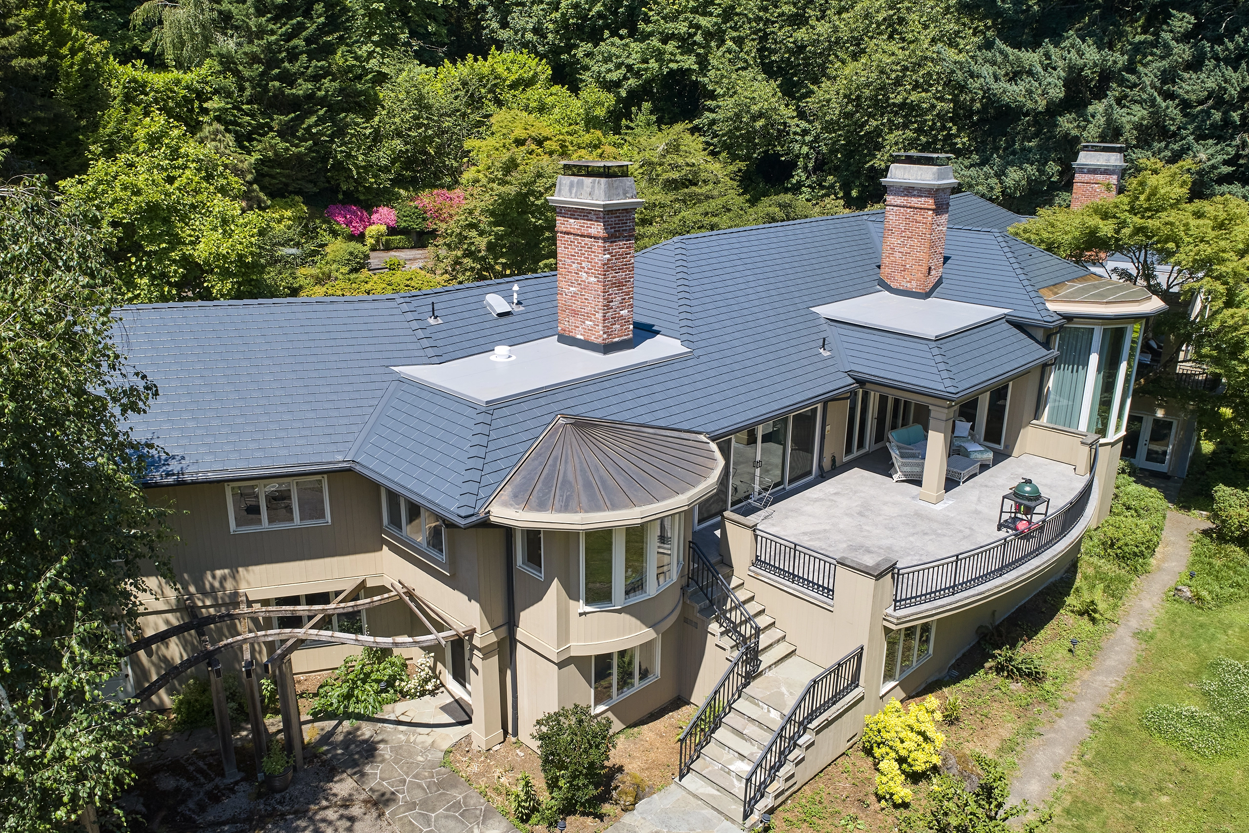 Interlock Aluminum Slate Metal Roofing – Deep Charcoal | Portland, OR (Aerial rear)