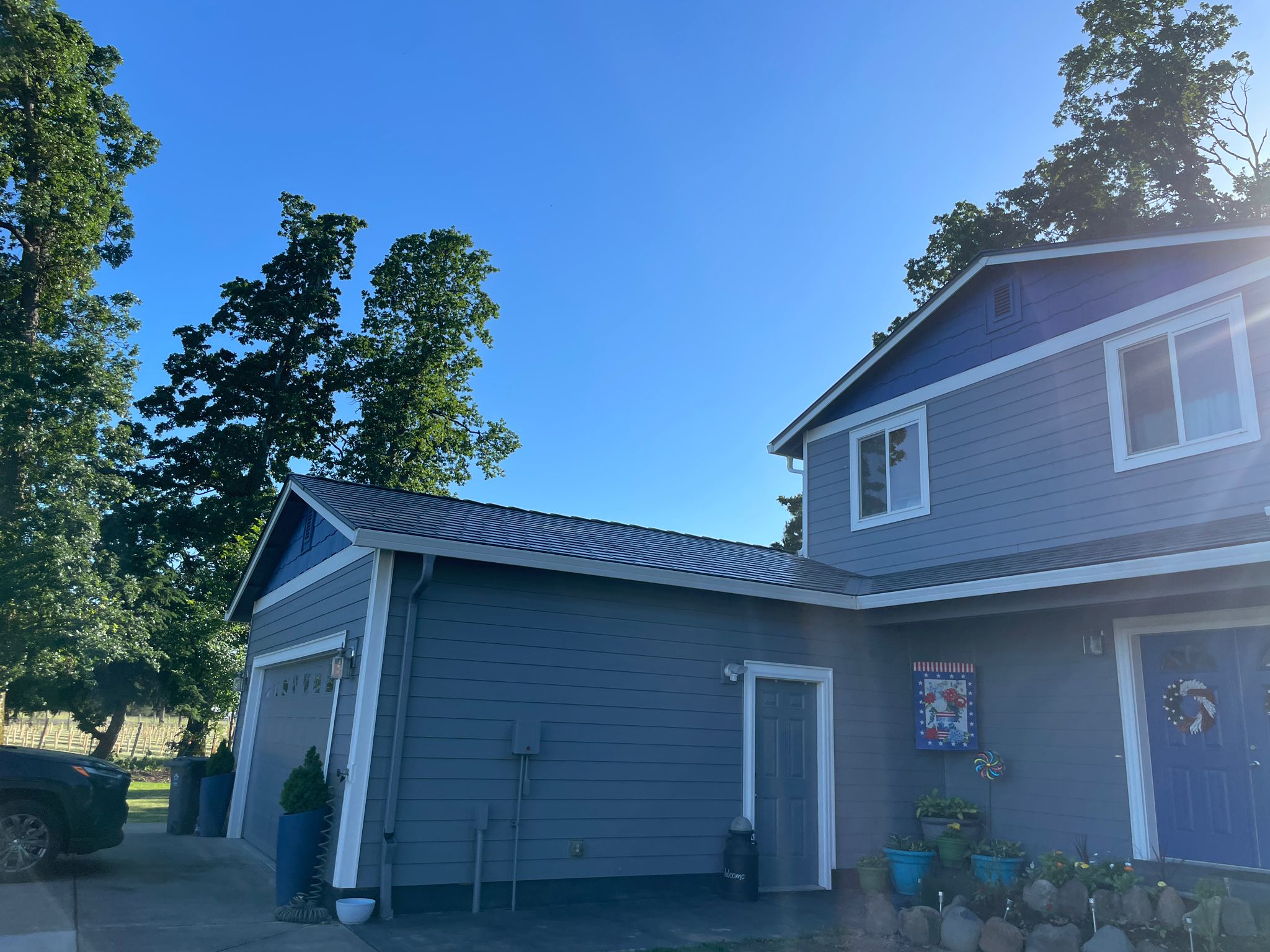 Interlock Aluminum Slate Metal Roofing – Deep Charcoal | Silverton, OR
