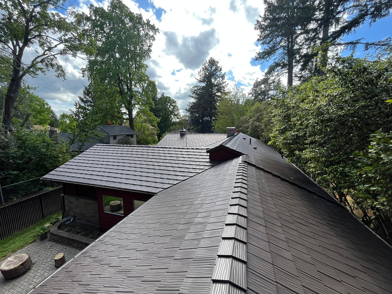 Interlock Aluminum Shake Metal Roofing – Tudor Brown | Portland, OR