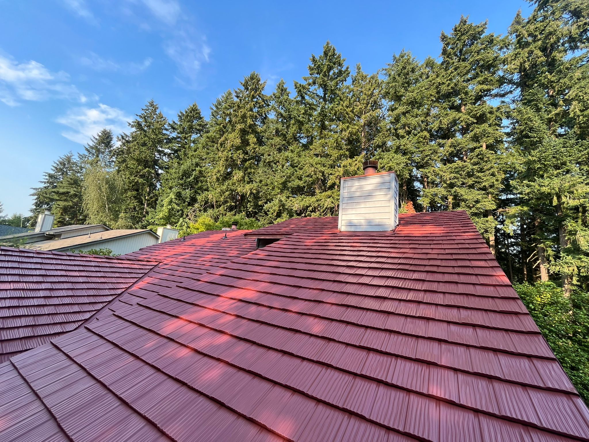 Interlock Aluminum Shake Metal Roofing – Tile Red | Beaverton, OR