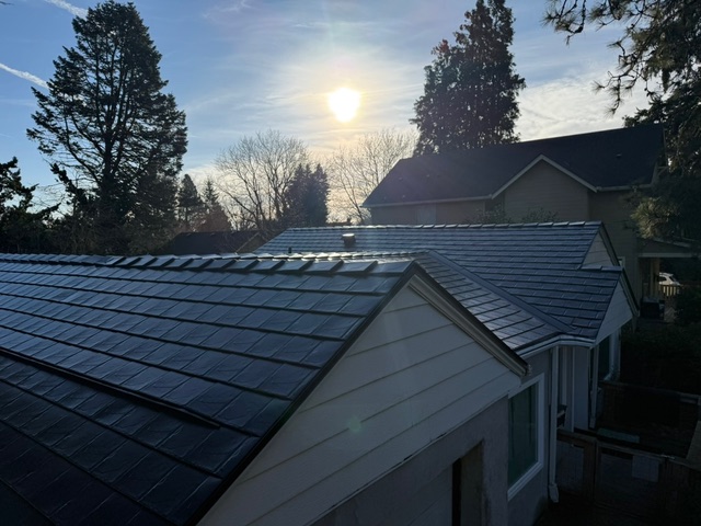 Interlock Aluminum Slate Metal Roofing – Black | Portland, OR