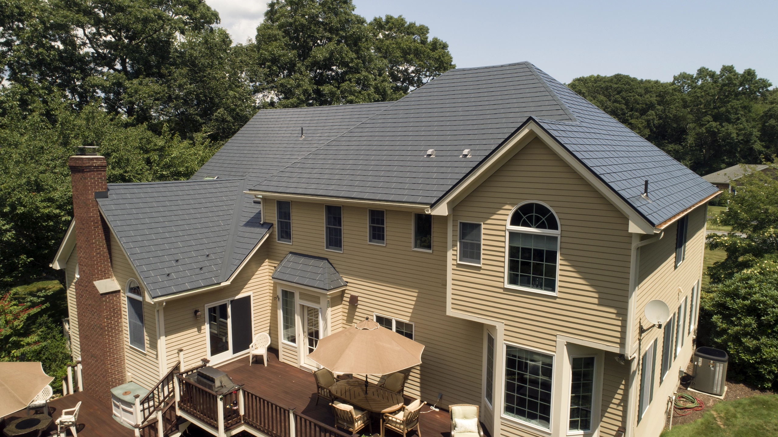 Interlock Aluminum Slate Metal Roofing – Deep Charcoal | Wakefield, RI