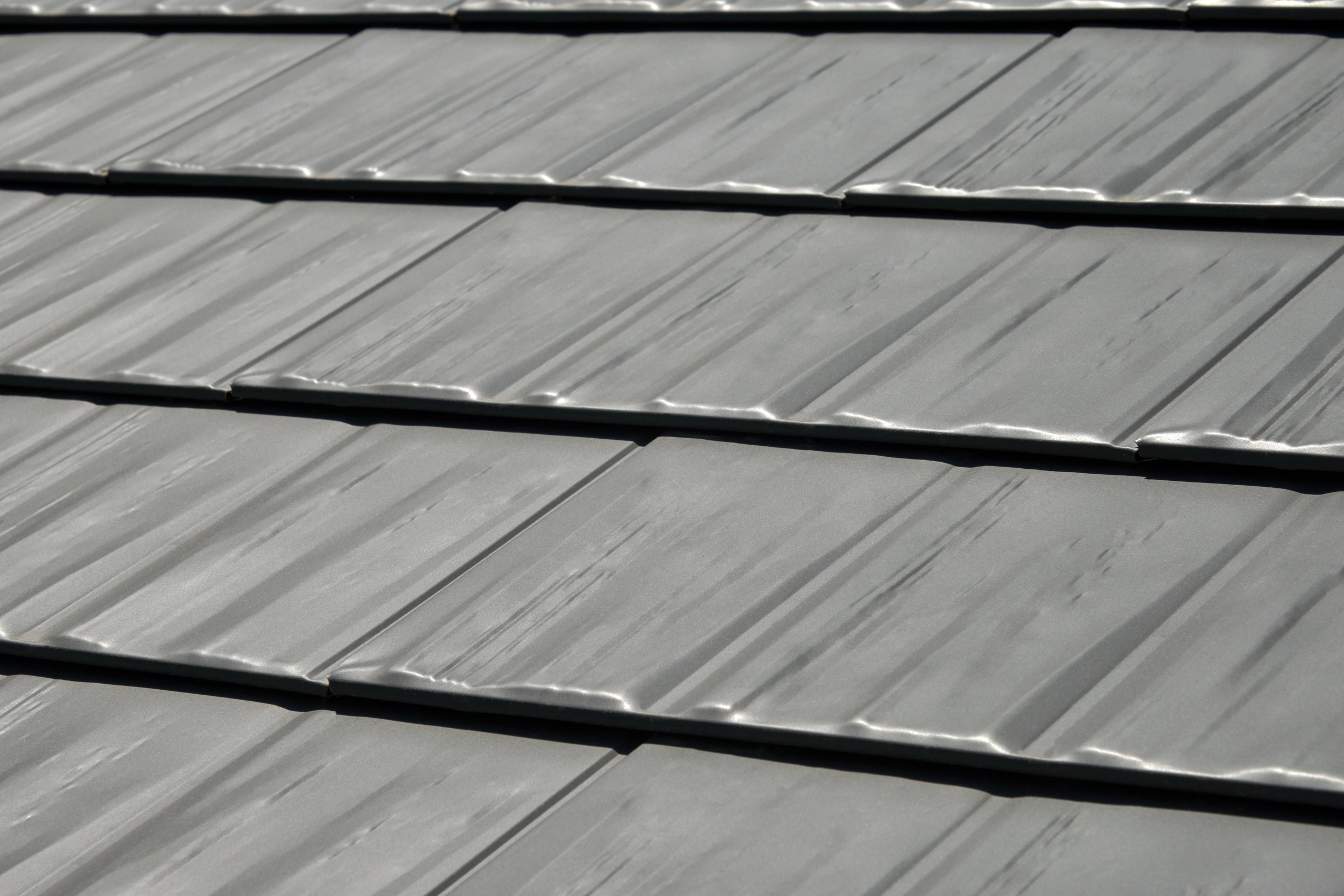 Musket Grey Interlock Cedar Shingle aluminum roof on a modern single-family home in Arlington, Washington, Arlington, Washington