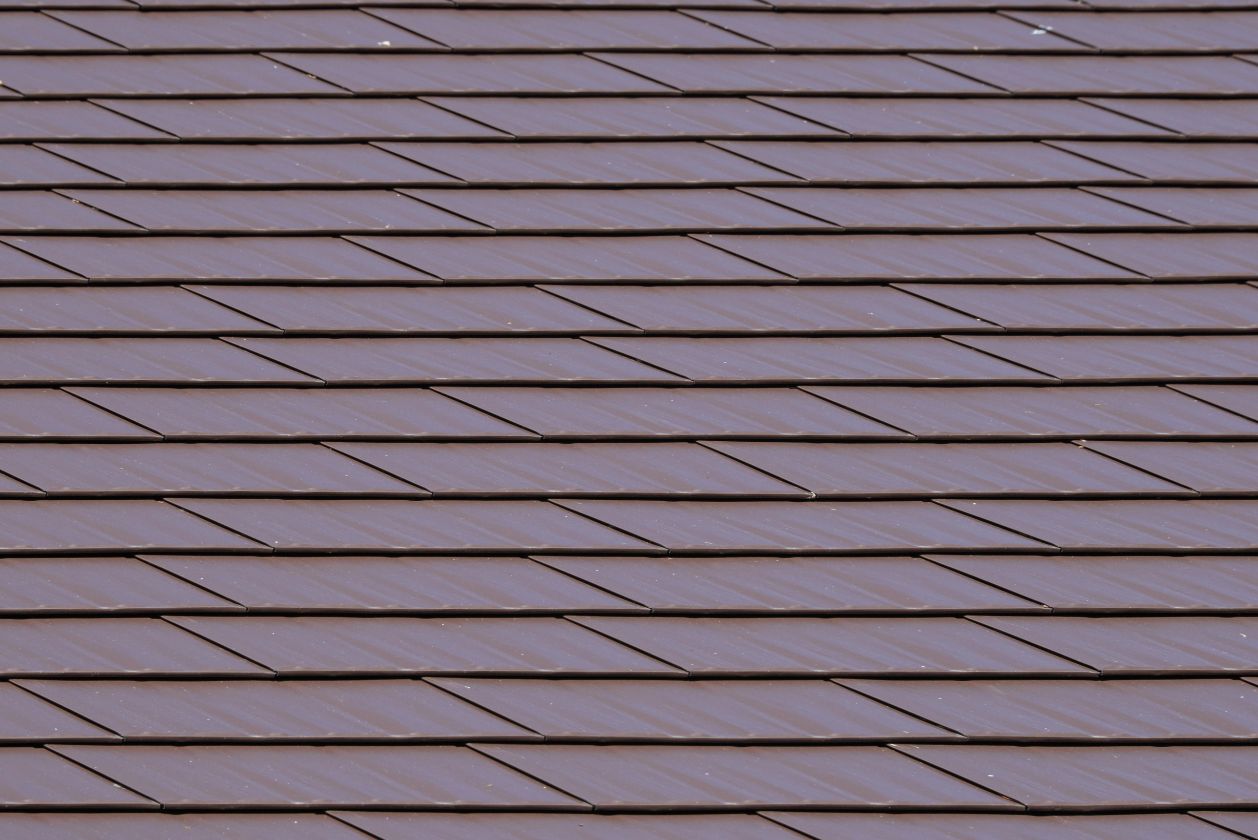 Colonial Brown Interlock Cedar Shingle aluminum roof on a Colonial home with a Colonial Brown Interlock roof on the, Shoreline, Washington