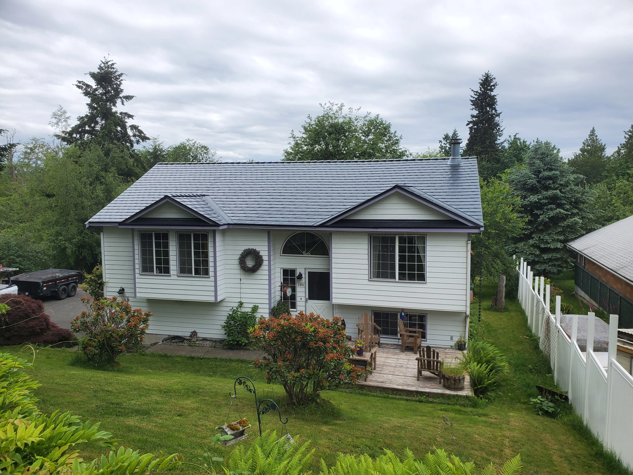 Interlock Aluminum Slate Metal Roofing – Black | Bremerton, WA (Street view)