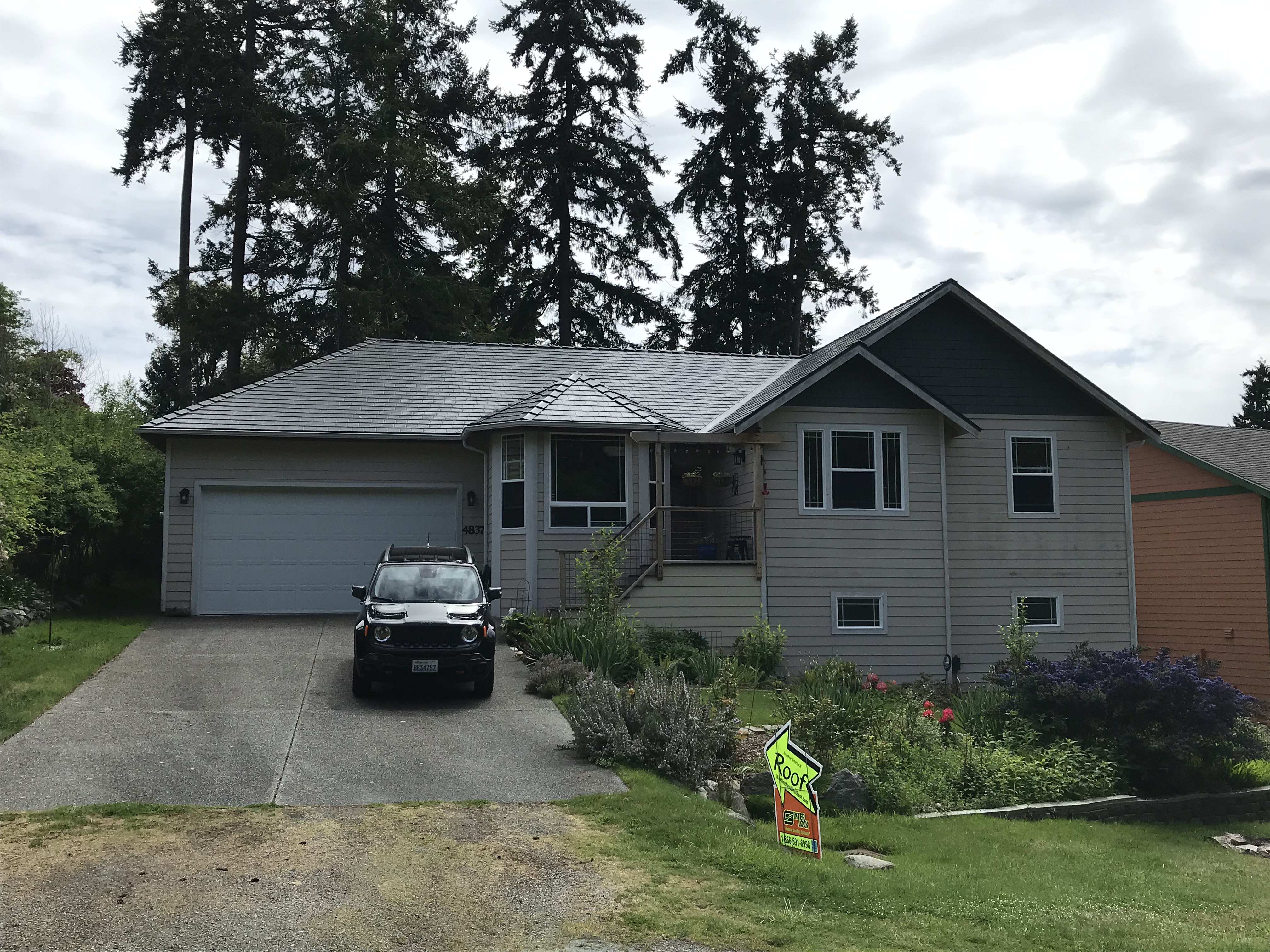 Interlock Aluminum Slate Metal Roofing – Musket Grey | Freeland, WA