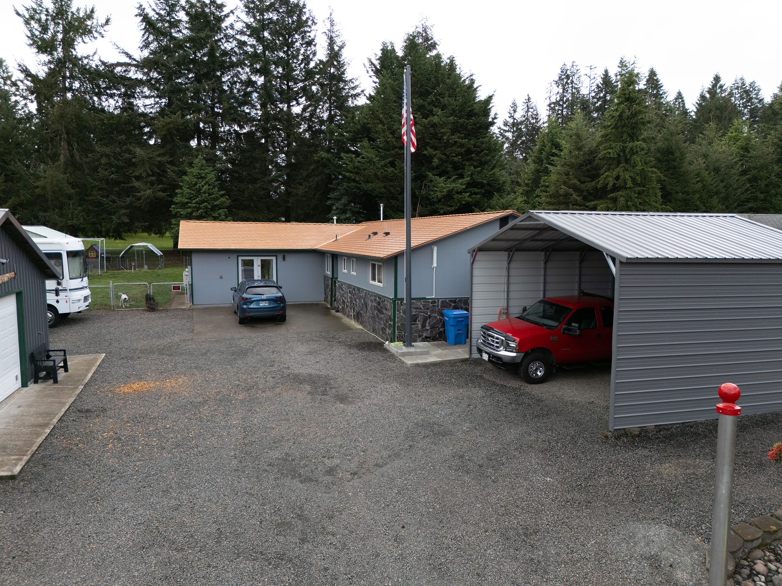 Interlock Aluminum Slate Metal Roofing – Copper Penny | Castle Rock, WA (Street view)